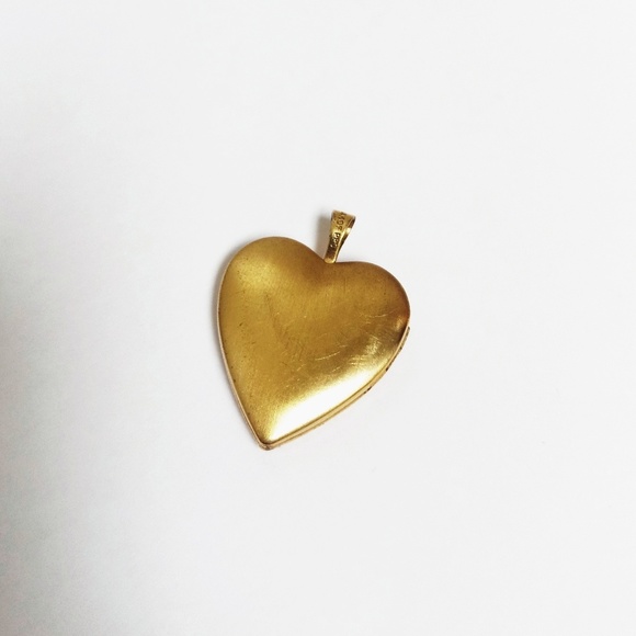 14k Gold Filled Heart Shaped I Love You Locket - Picture 3 of 3